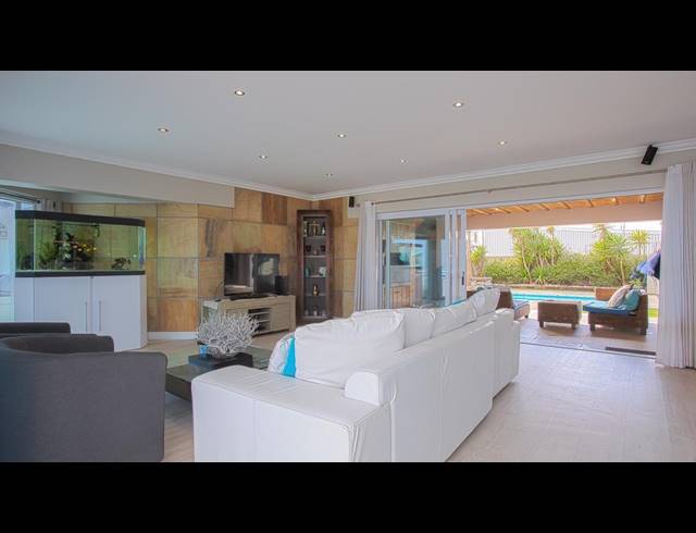 4 BEDROOM FREESTANDING TO LET IN MELKBOSSTRAND CENTRAL
